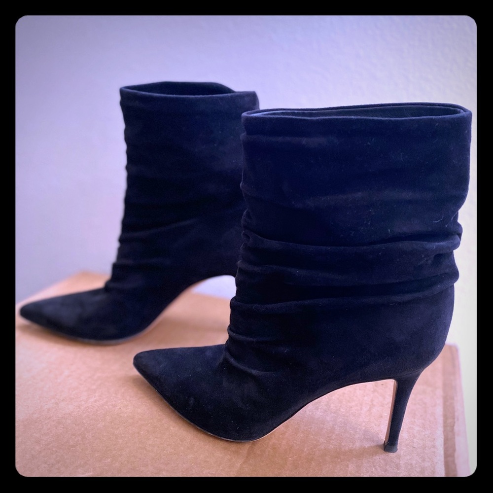 Gianvito Rossi- suede scrunch ankle booties